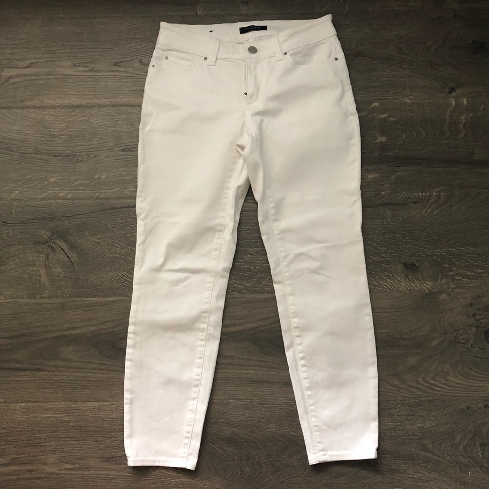 Ann Taylor ankle white jeans curvy fit 2 petite